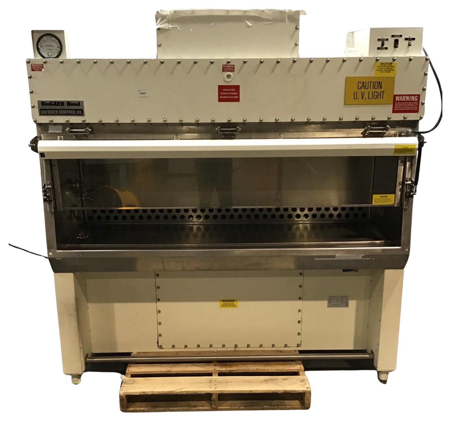 THE BAKER COMPANY BIOGARD BIOLOGICAL SAFETY HOOD