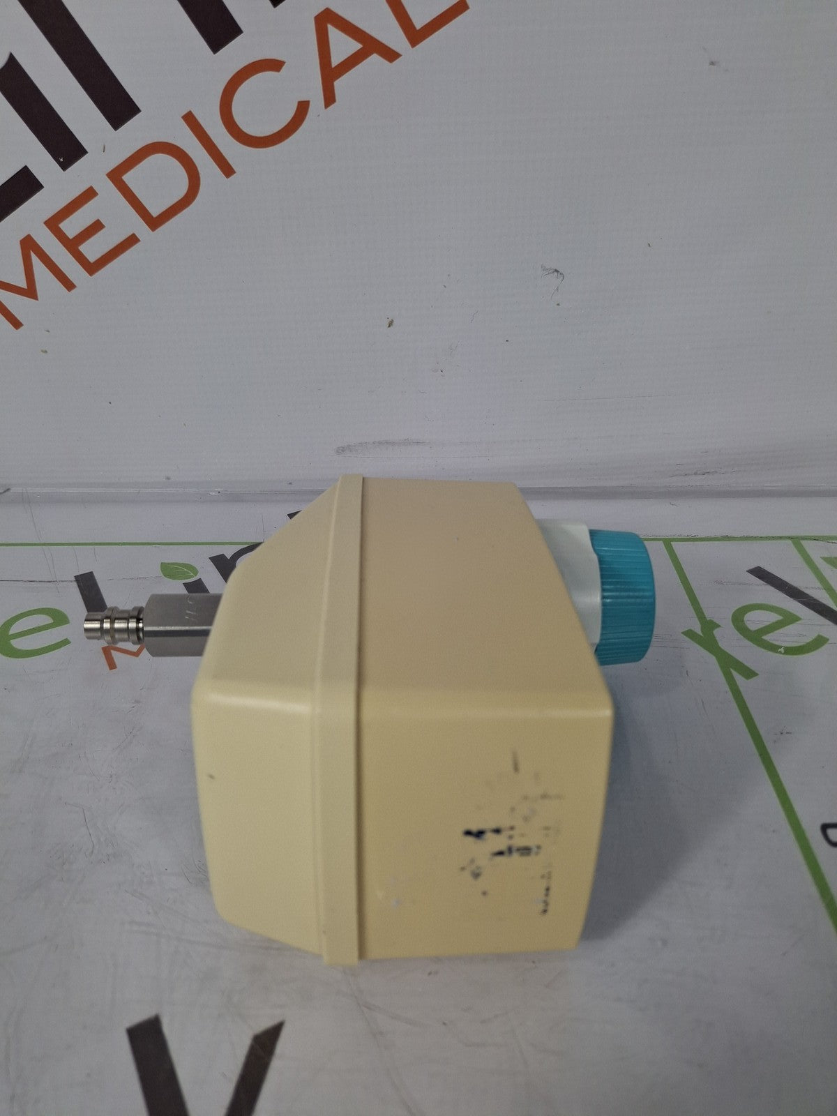 Precision Medical PM3300 Intermittent Vacuum Regulator