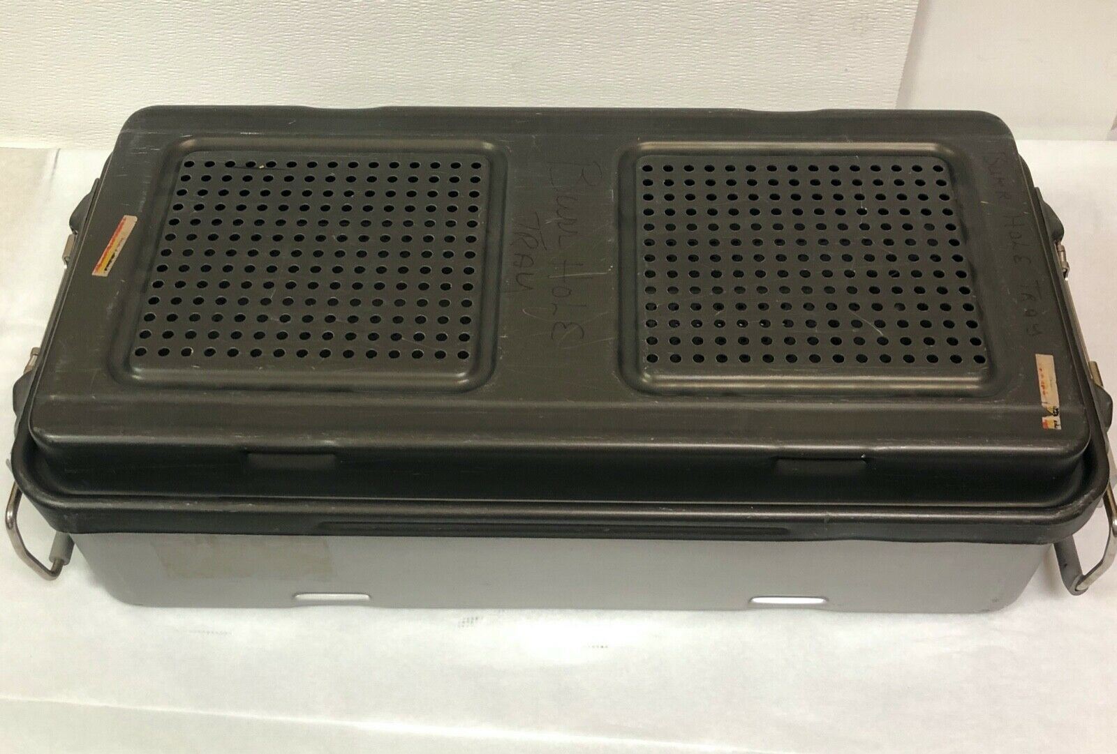 Genesis V. Mueller Steel Case L: 22" W: 11" H: 5 1/2" | KMCE-199 DIAGNOSTIC ULTRASOUND MACHINES FOR SALE