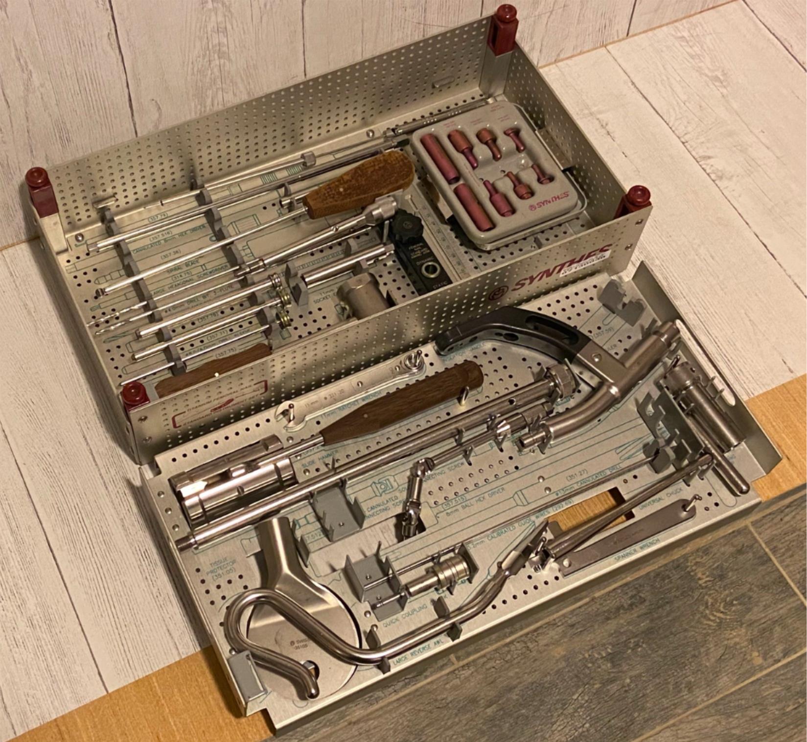 SYNTHES Titanium Femoral Nail Standard Instrument Set DIAGNOSTIC ULTRASOUND MACHINES FOR SALE