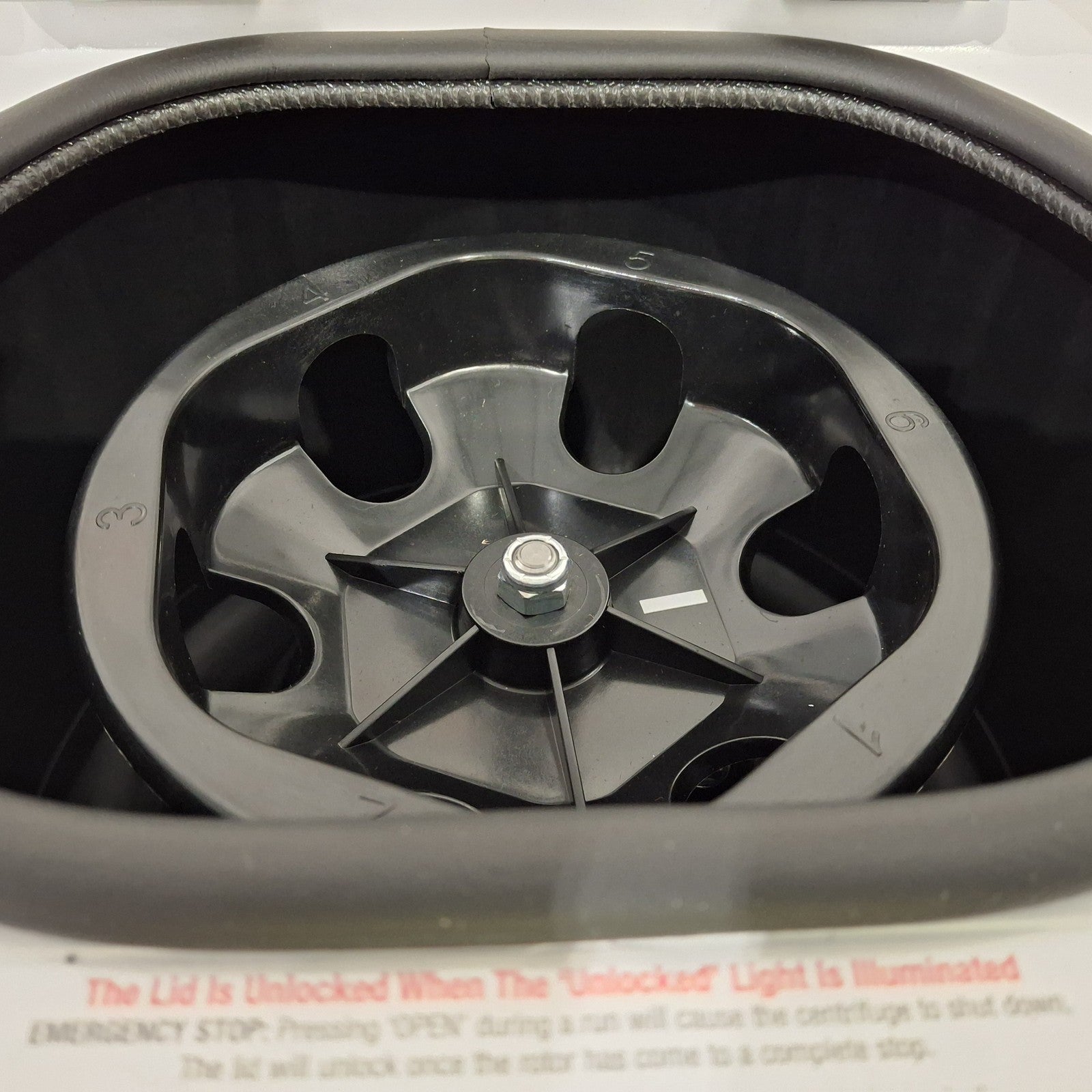 Drucker Diagnostics 642E Centrifuge