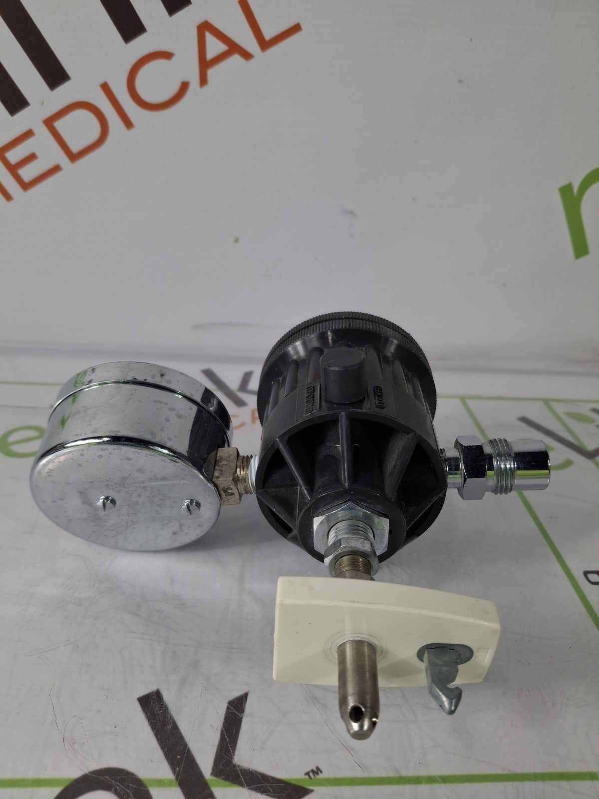Puritan Bennett Vacuum Regulator