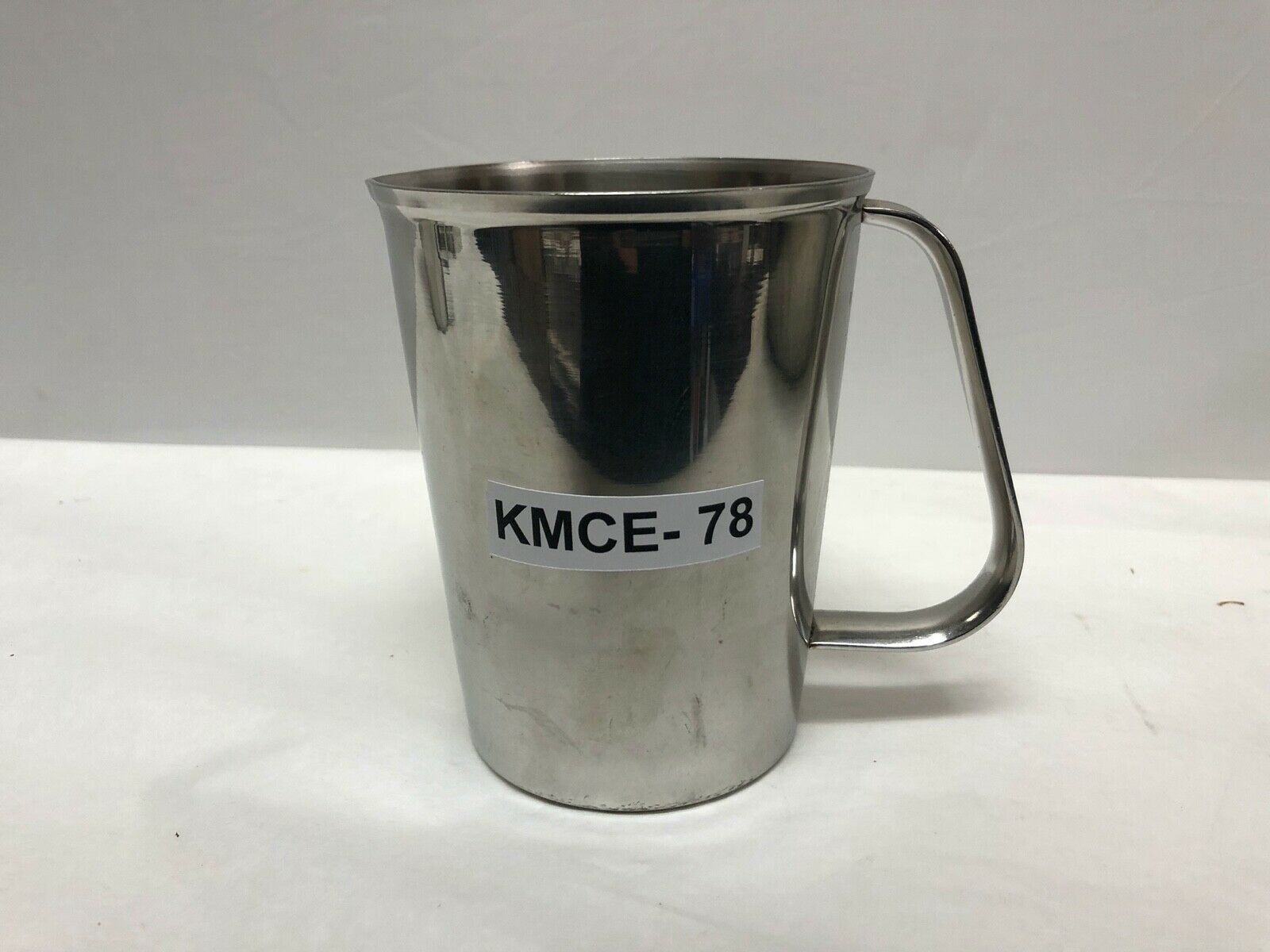 Vollrath 500cc Pitcher Measuring Cup 9516 | KMCE-78 DIAGNOSTIC ULTRASOUND MACHINES FOR SALE