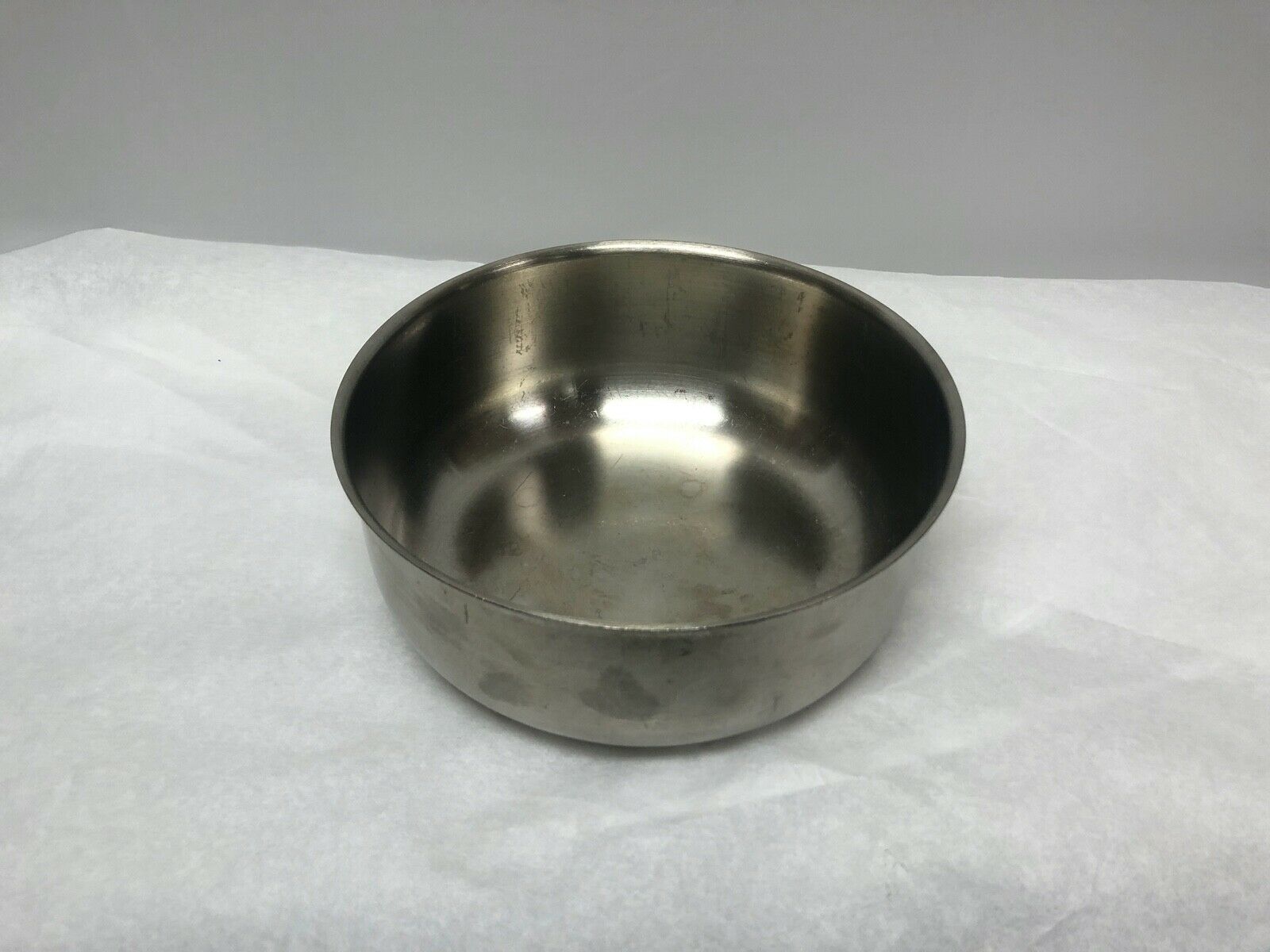 Unbranded Stainless Steel Surgical Bowl (Diameter 8" and Depth 3") | KMCE-80 DIAGNOSTIC ULTRASOUND MACHINES FOR SALE