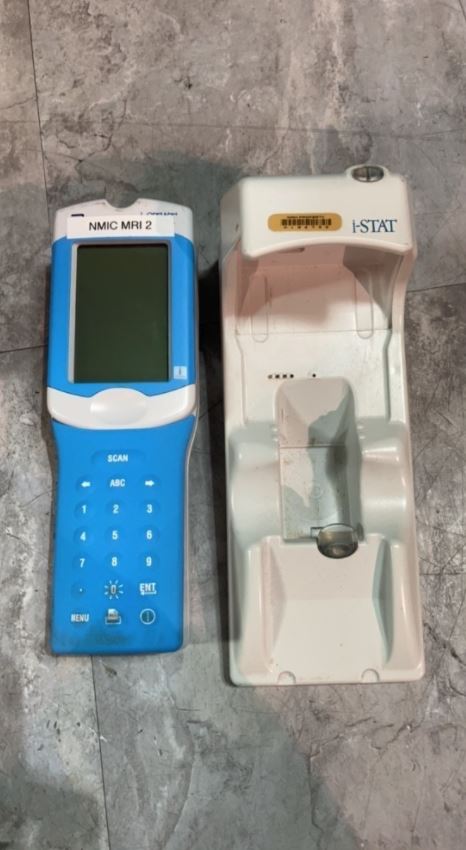 ABBOTT I-STAT1 WIRELESS ANALYZER DIAGNOSTIC ULTRASOUND MACHINES FOR SALE