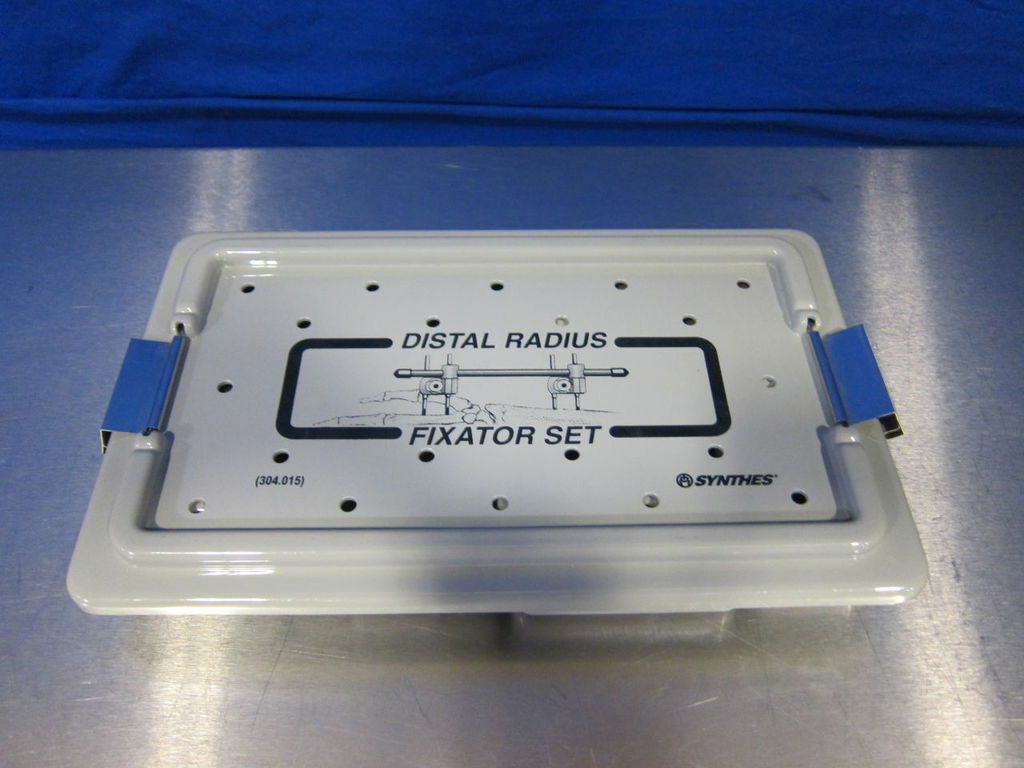 SYNTHES 304.015 Distal Radius Fixator Set (68DM) DIAGNOSTIC ULTRASOUND MACHINES FOR SALE