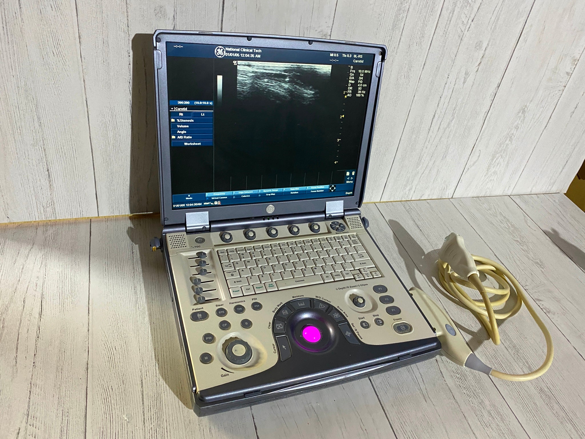 Ge Logic E portable Ultrasound machine with one linear array prone L8-8S -2006 DIAGNOSTIC ULTRASOUND MACHINES FOR SALE