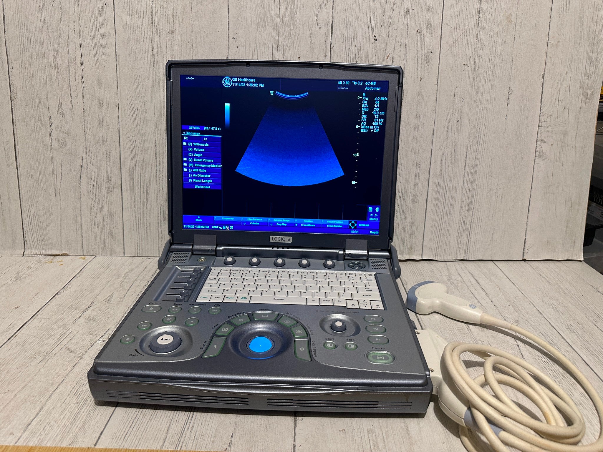 GE LOGIQ E  Ultrasound DOM 2012 with two probe 4c-Rs and 3S-rs DIAGNOSTIC ULTRASOUND MACHINES FOR SALE