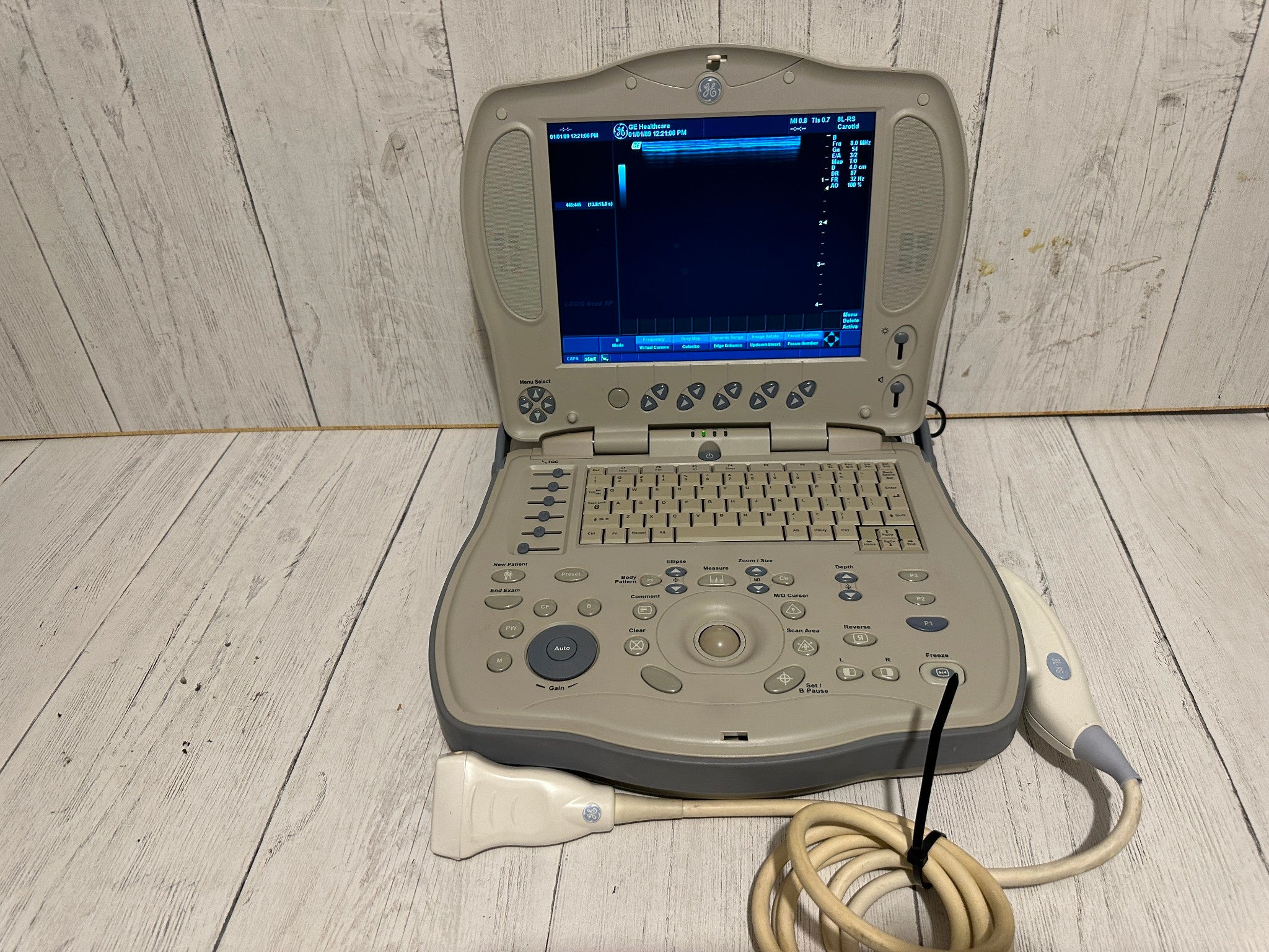 GE LOGIQ BOOK XP PORTABLE ULTRASOUND MACHINE & 3S-RS PROBE 2005 DIAGNOSTIC ULTRASOUND MACHINES FOR SALE