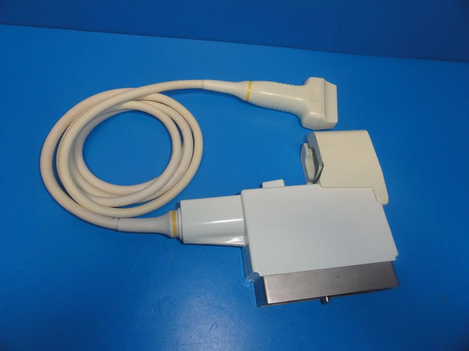 GE 546L P/N 2153405 Linear Array Ultrasound Transducer W/ Hook for logiq (6355) DIAGNOSTIC ULTRASOUND MACHINES FOR SALE