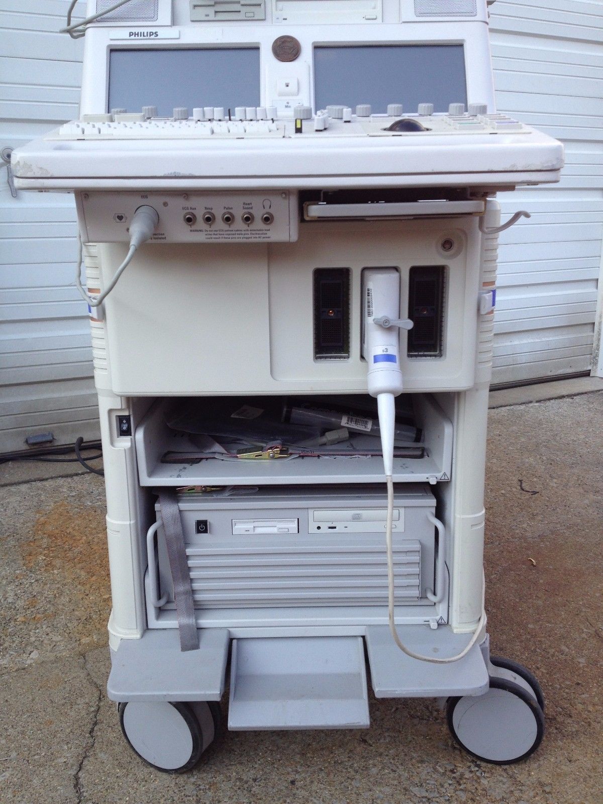 a medical device sitting on top of a cart