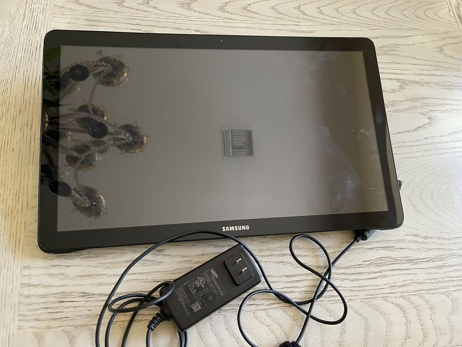 Philips Lumify used portable ultrasound machine and tablet. DIAGNOSTIC ULTRASOUND MACHINES FOR SALE